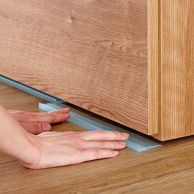 家具転倒防止マット4枚セット <幅30×奥行4.4cm>【防災】