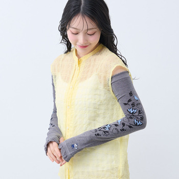 刺繍入りアームカバー／リトルミイ「ムーミン」