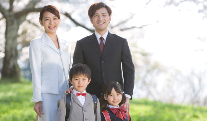 入学式のママの服装はワンピースのみでOK？おすすめワンピースコーデや服装マナーを紹介
