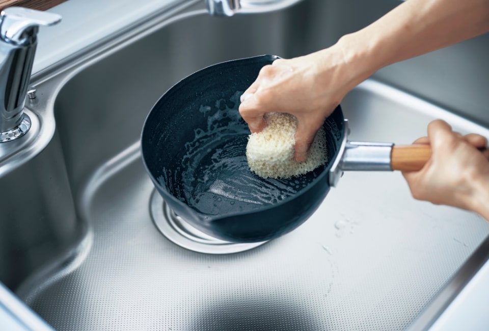 道具を味方に、調理後の片付けをパパっと済ます。