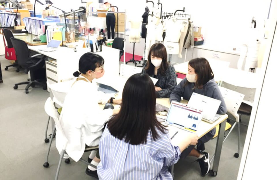産後ブラ開発ミーティング