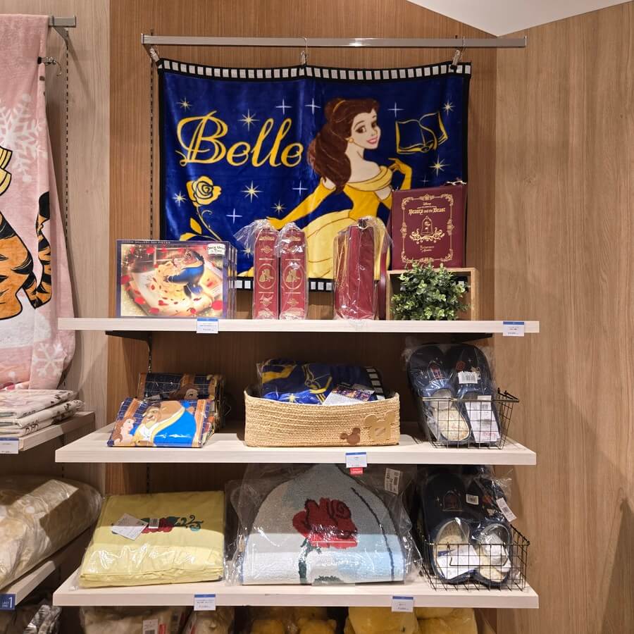 美女と野獣商品店舗売場