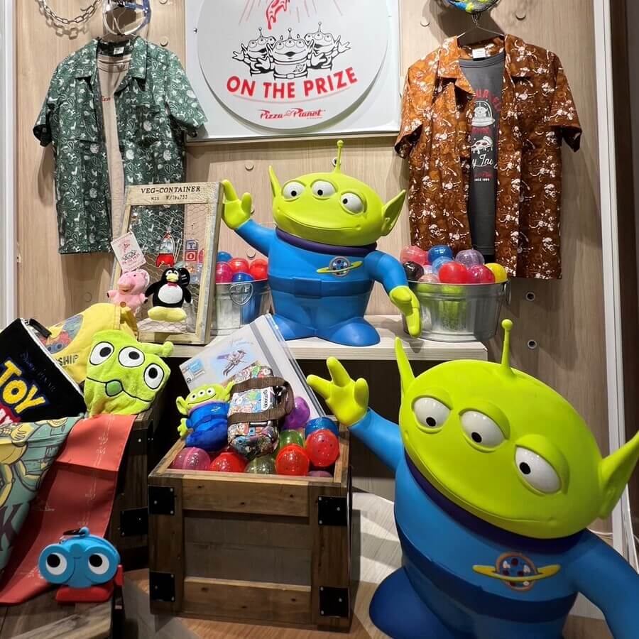 ディズニーファンタジーショップ東京駅店に「エイリアン」がやってきた！ 