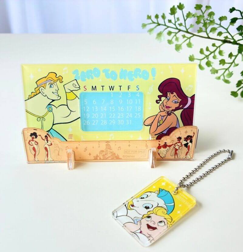 『ヘラクレス』デザインの万年カレンダー&アクリルキーホルダーセット