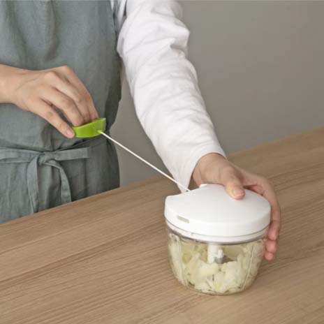 【食洗機対応】みじん切りが簡単にできる「ぶんぶんチョッパー プロ」＜700ml＞