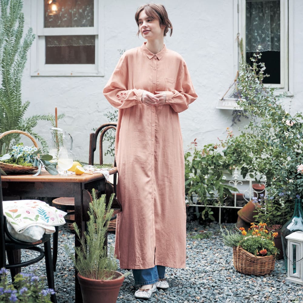 袖刺繍の春色ワンピース／イングリッシュガーデン