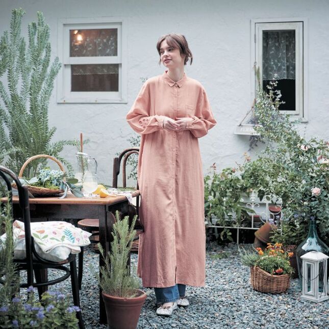 袖刺繍の春色ワンピース／イングリッシュガーデン