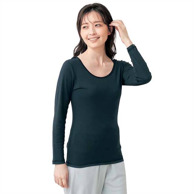なめらか保湿素材のレディースふんわり長袖Ｔシャツ（インナー）