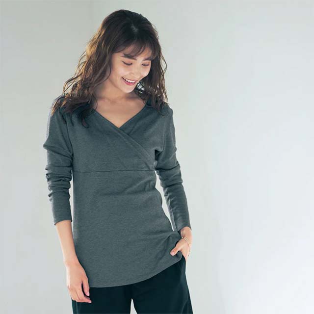 産後授乳にも便利！なめらか保湿素材のマタニティサイズ長袖Tシャツ【産前・産後】