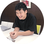 岡田バイヤー